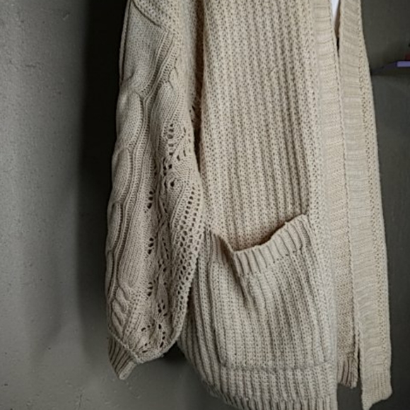 DEBUT Chunky Ribbed Beige Cable Knit Cardigan M/L - Picture 2 of 4